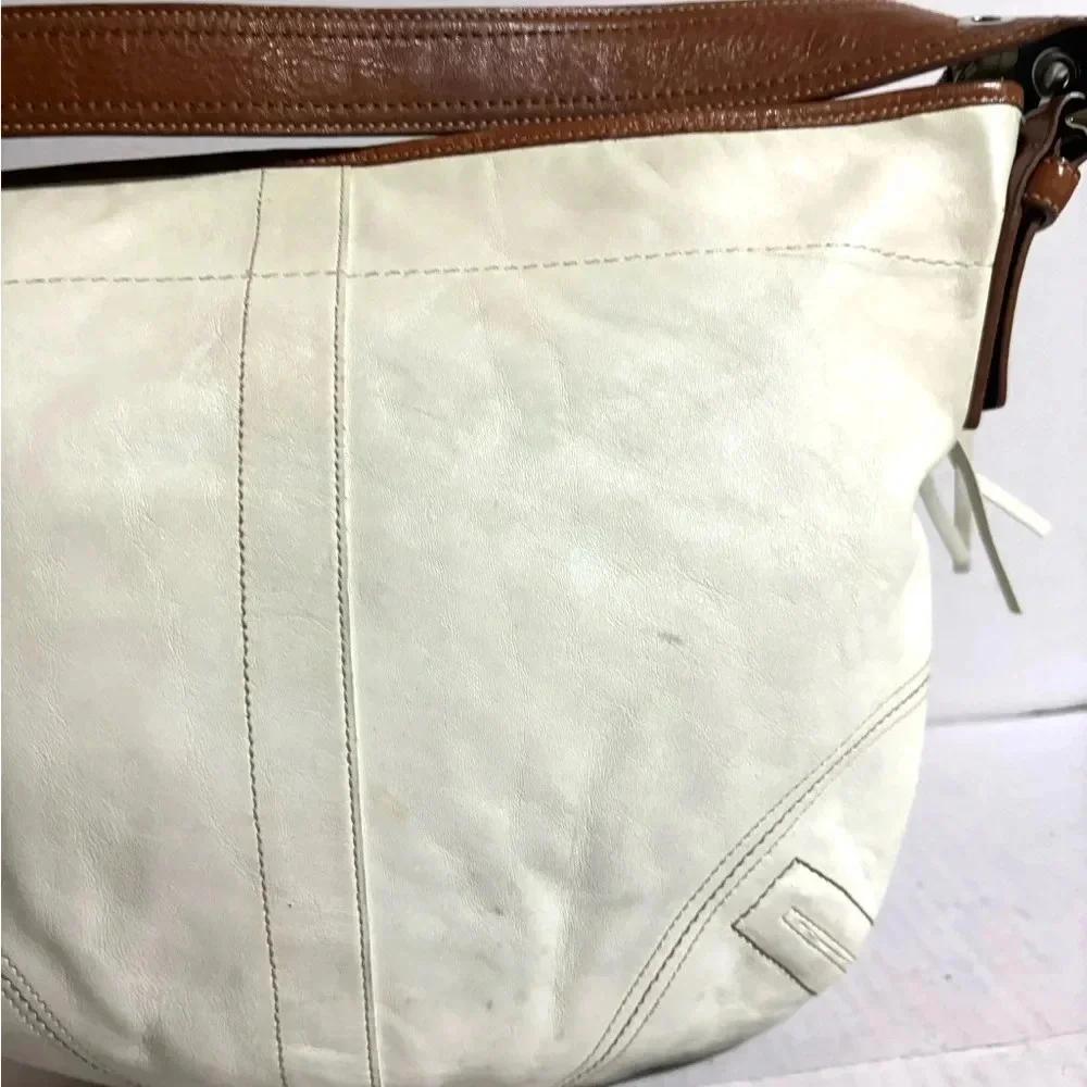 Coach vintage white